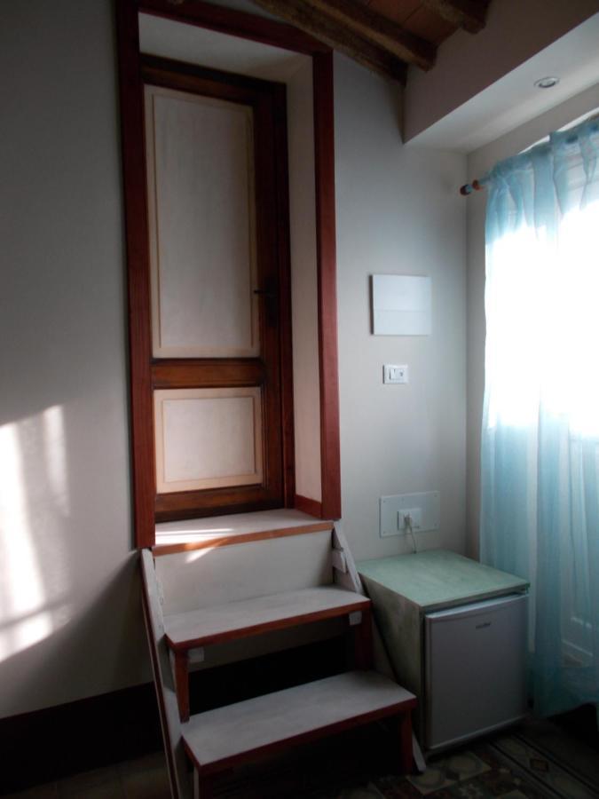 Guest House Le Arti Minori Serravalle Pistoiese Bagian luar foto